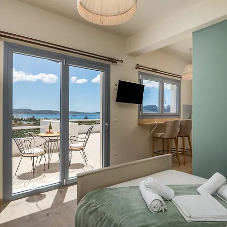 Harites Luxury Homes Adamantas (Milos)
