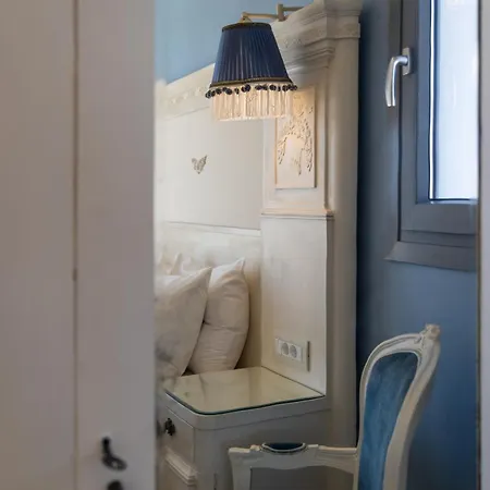Harites Luxury Homes * אדאמאס