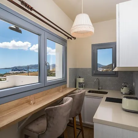 Harites Luxury Homes Adamantas (Milos)